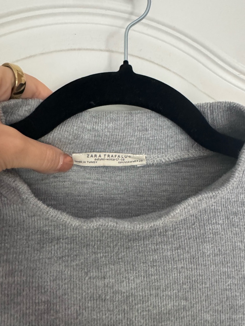 Zara Light Grey Ribbed Short Sleeve Knit Top - Picture 2 of 2